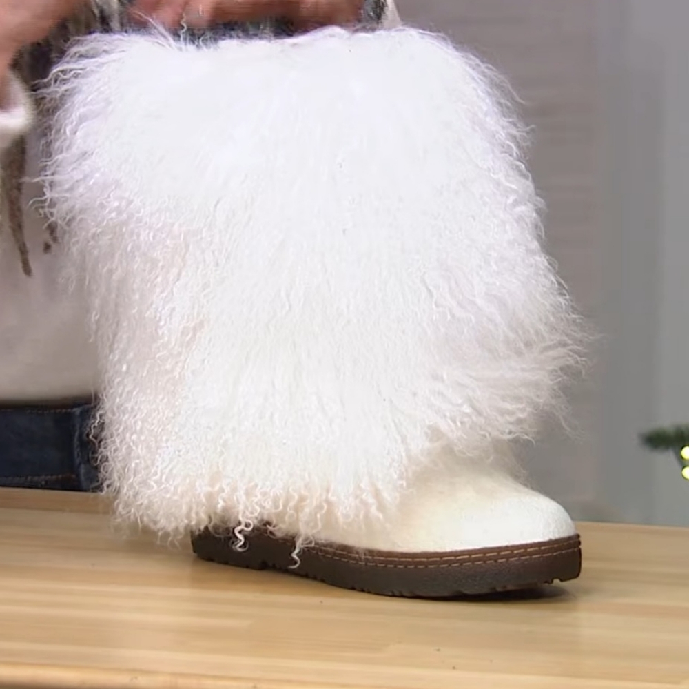 NIB Bearpaw Boetis II Size 8